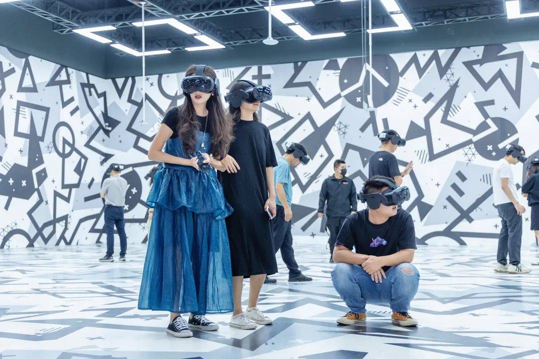 博新全宇宙在成都开启首个多IP运行元宇宙展厅