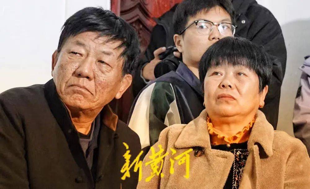 山东籍90后航天员宋令东成功飞天，曹县老家父母眼含泪花
