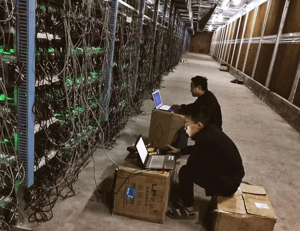 虚拟币矿机系统开发(虚拟币矿机是什么原理)